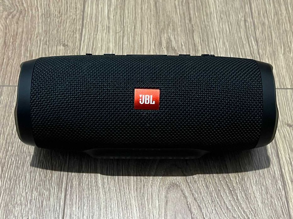 JBL Charge 3 bluetooth originala 100%,baterie ok,sunet puternic