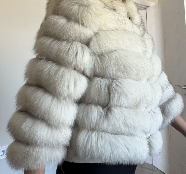 Бяло палто естествен косъм лисица