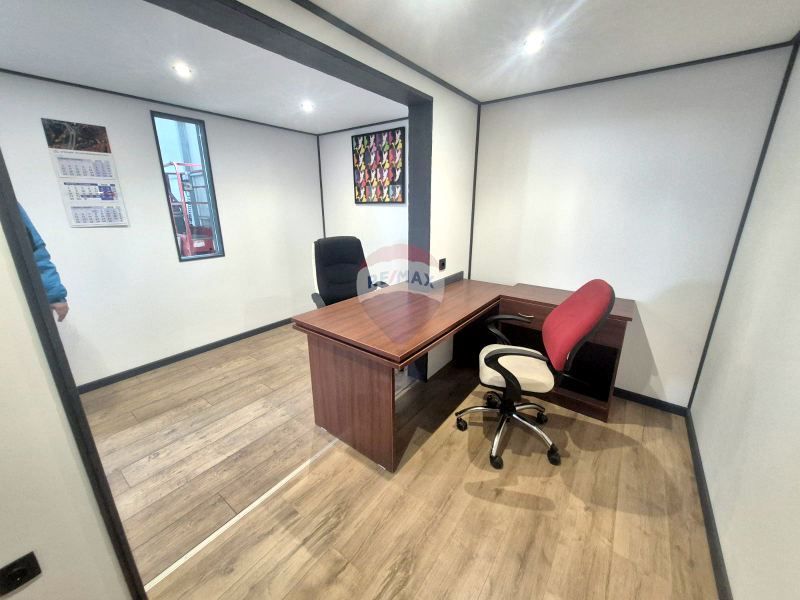 Дава се под наем Склад в с. Каменар, Област Варна - 310 кв.м за 1196.97 € - Снимка #5