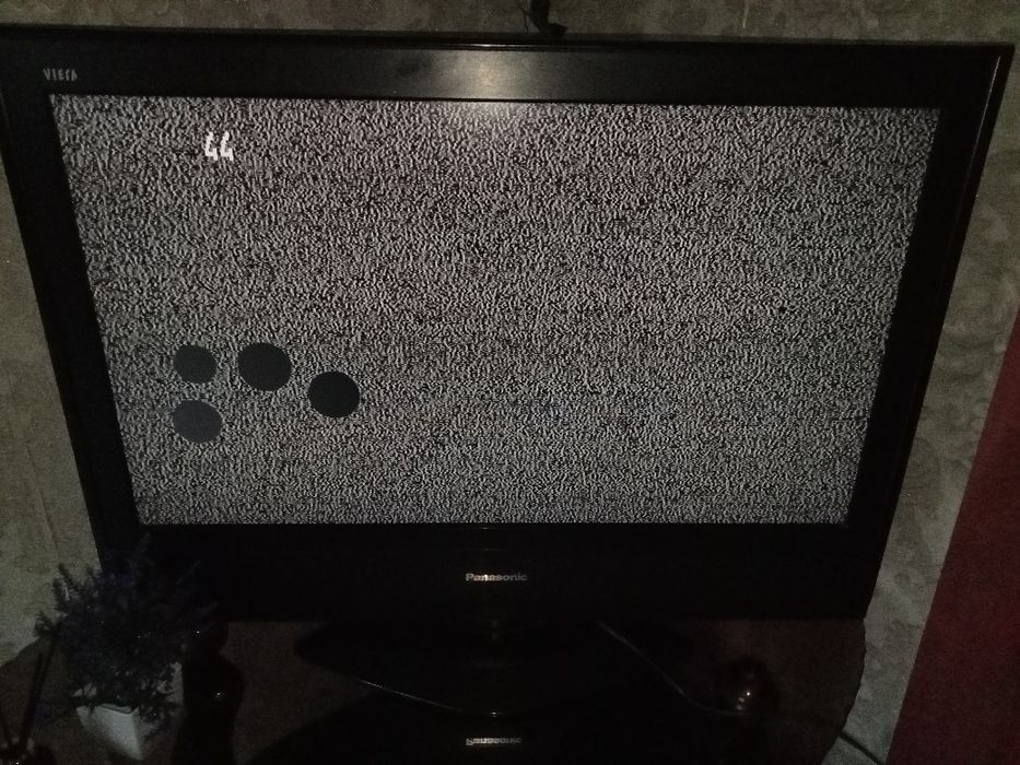 Телевизор Panasonic 32 дюйма