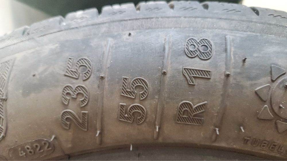Летни гуми 235/55/18