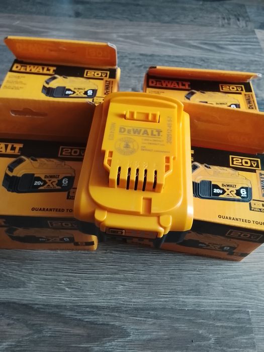 1 buc baterie DeWalt de 6 a nou