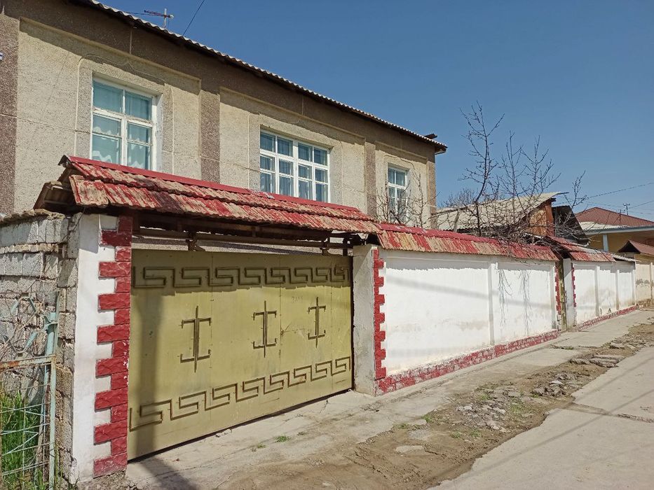 Ховли уй сотилади