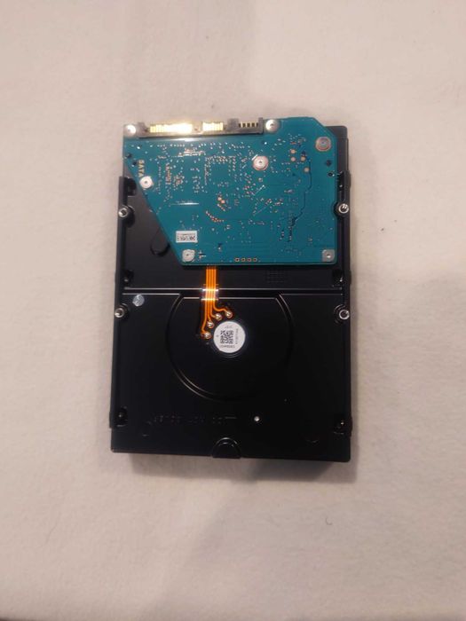 Продавам Hard Disk 2TB SATA 3.5"