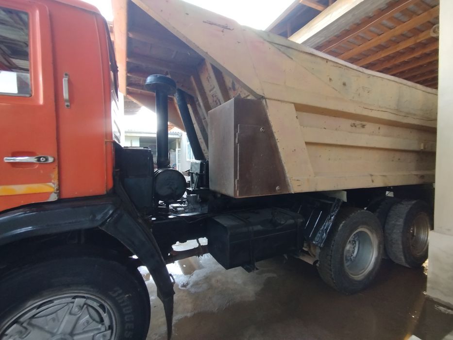 Kamaz 55111 xolati yaxshi yili 1991 dakumentlar joyida  dezilda