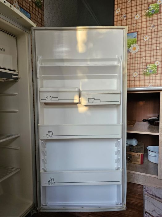 Продам холодильник