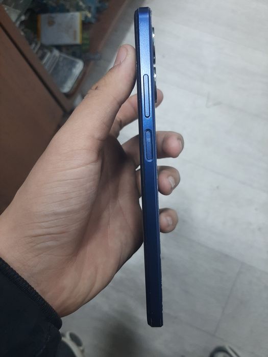 Oppo A17 sotiladi