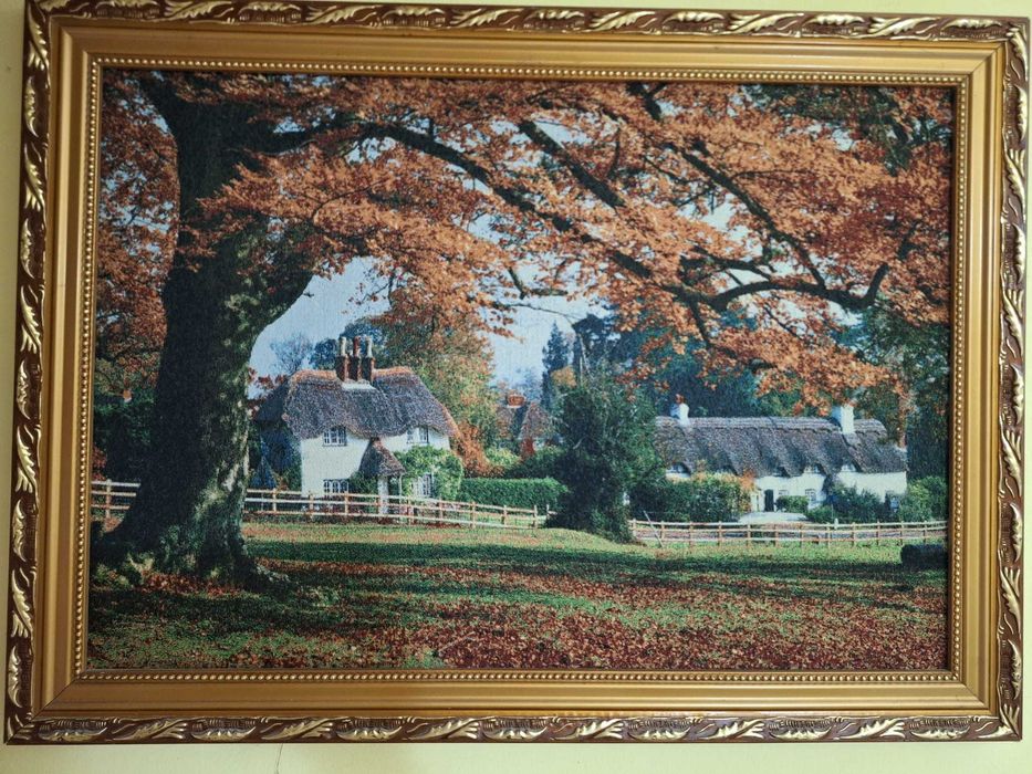 Tablou Goblen Mare - Peisaj de Toamnă "Cottage" - Ramă Aurie Deosebită