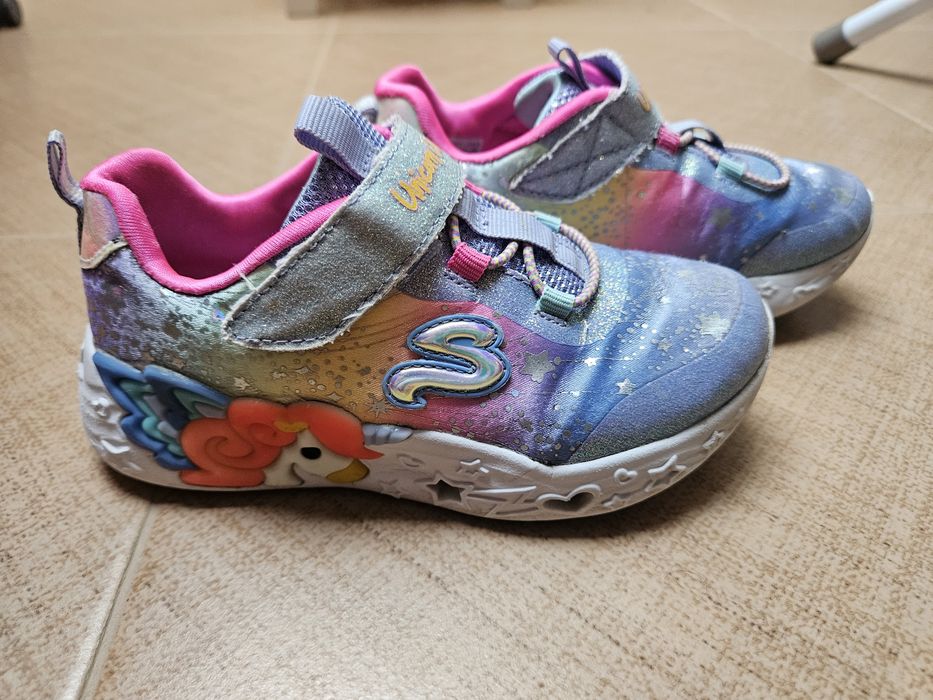 Adidasi sketchers fetite nr.26