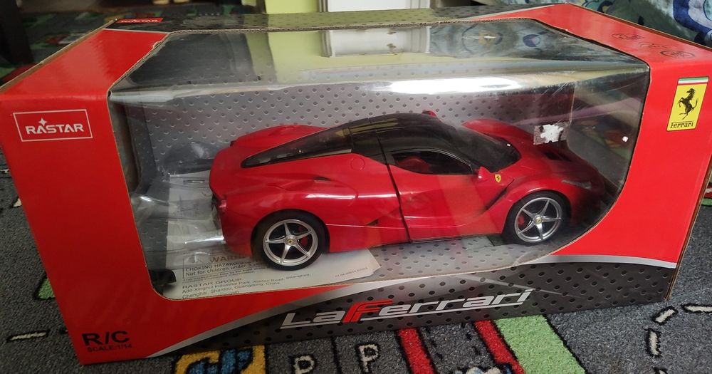 Masina Cu Telecomanda Ferrari Laferrari Scara 1 La 14