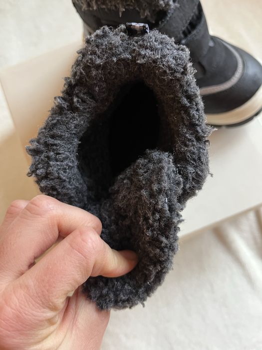 Апрески/Ботуши/обувки