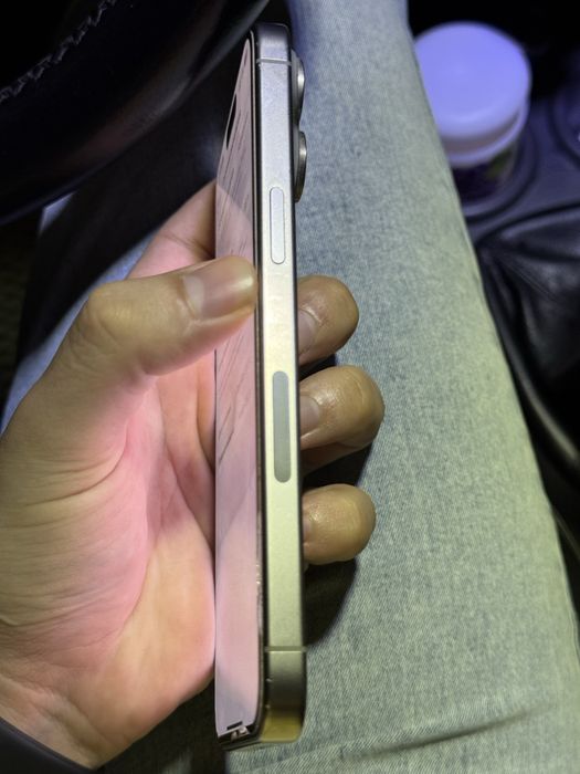 Iphone 15 pro max titan