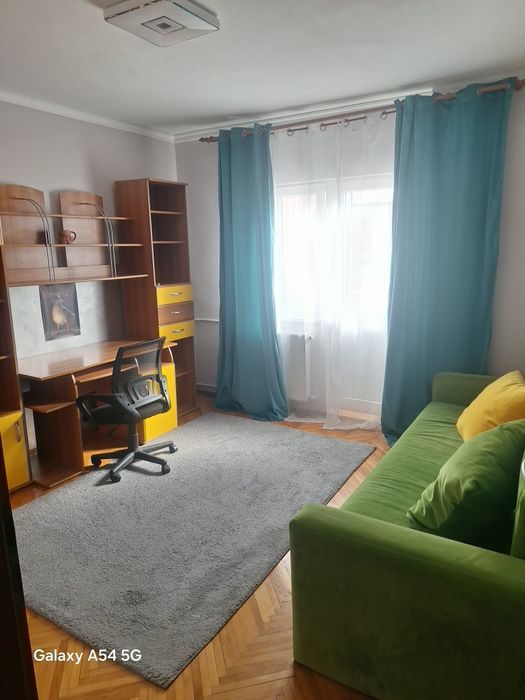 Închiriez apartament 2 camere