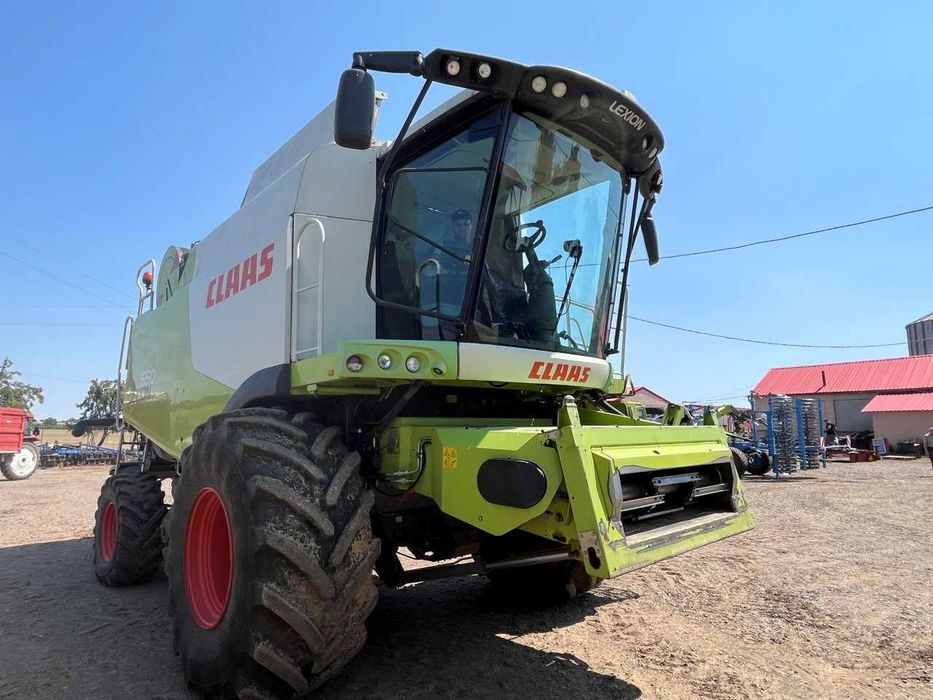 Combina CLAAS Lexion 650-  4x4