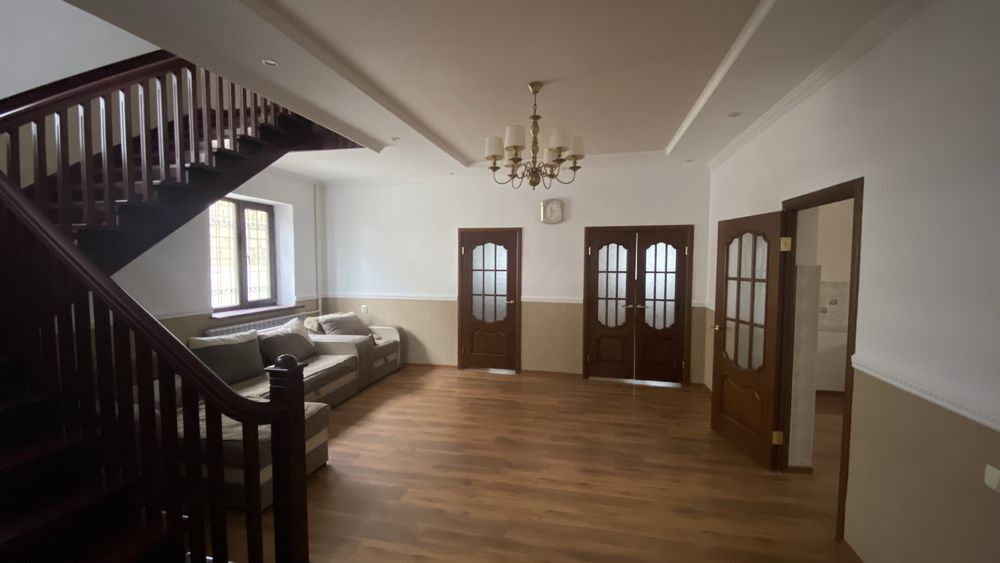 Жеке екі қабатты үй