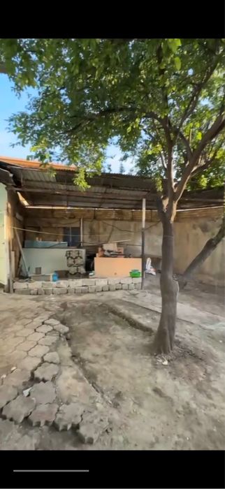Uy sotiladi kokaldash madrasa tepasida
