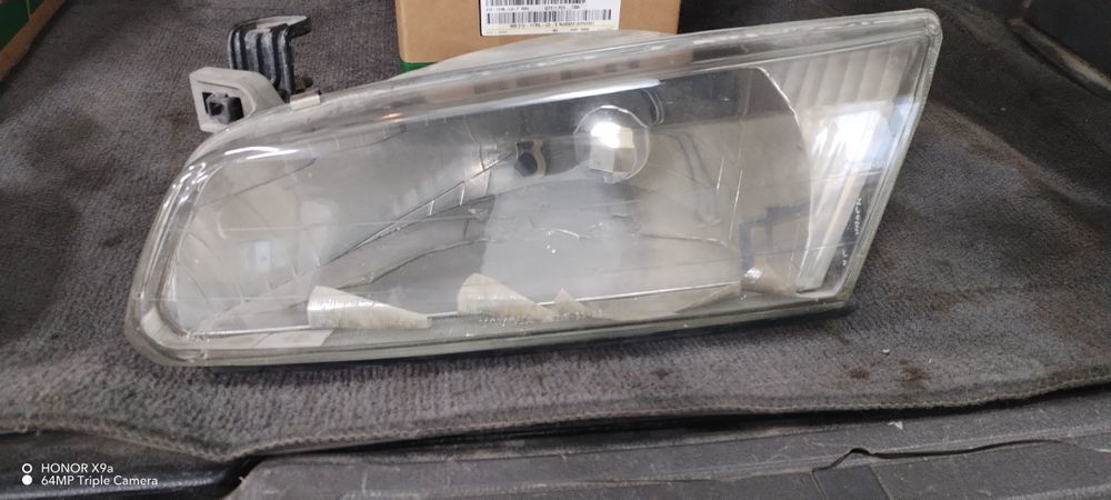 Продам фары на Камри 20