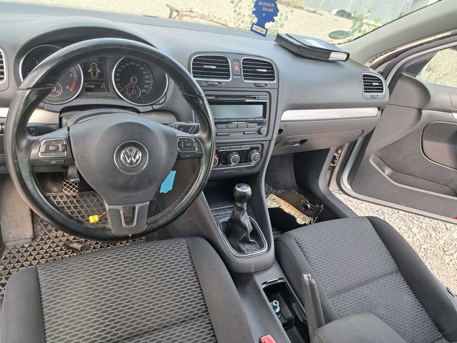 VW Golf VI комби 1.6tdi 105кс, 6 скорости, теглич на части