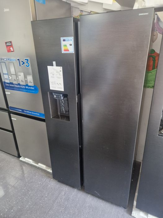 Хладилник Samsung Side By side