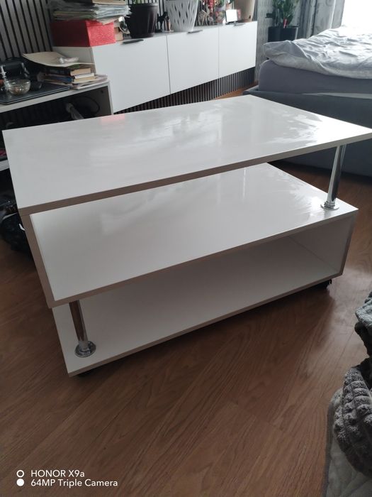 Продам журнальный столик