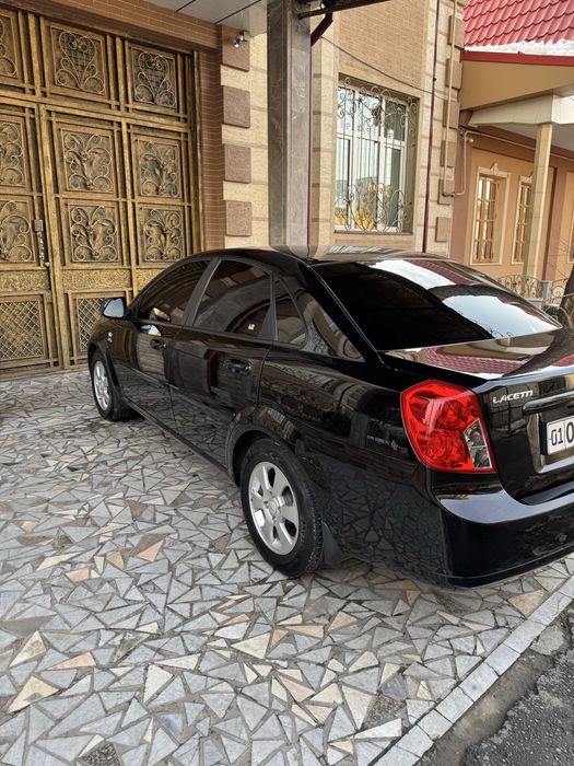 Laseti jentra kraska toza