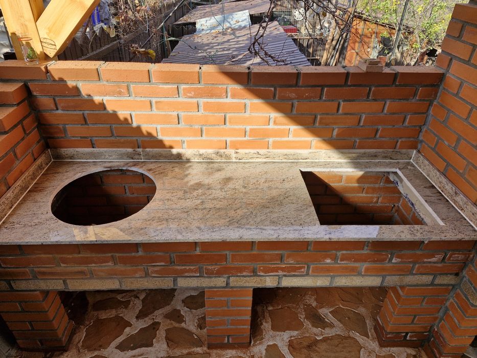 Scări/pervaze/blaturi/glafuri din Granit si Marmură