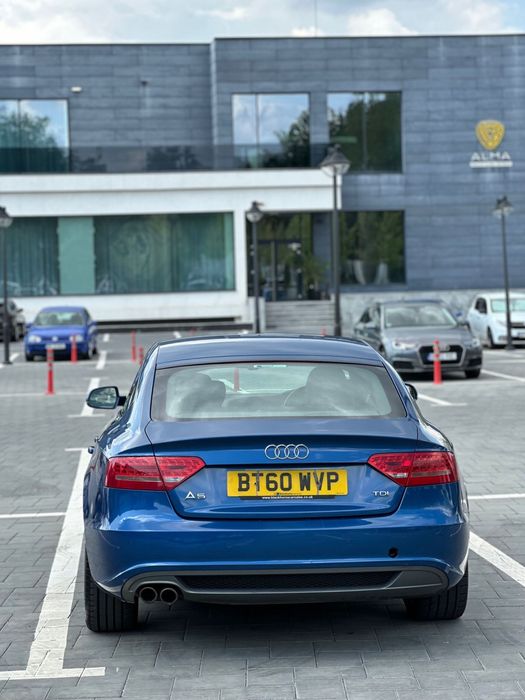 Dezmembrez Audi A5 2.0 tdi CAHA 8T hatchback S line