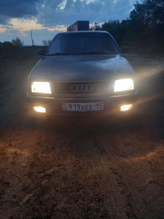 Продам ауди 100с4
