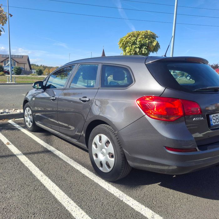 OPEL Astra 2011 — imagine 4