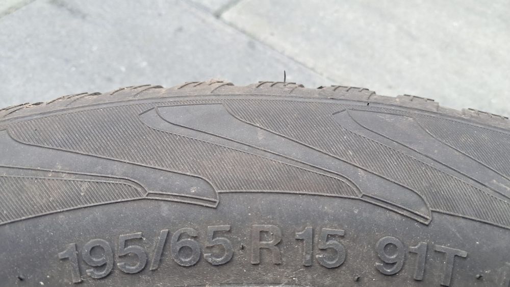 Cauciucuri de iarnă 195/65/15Vredestein