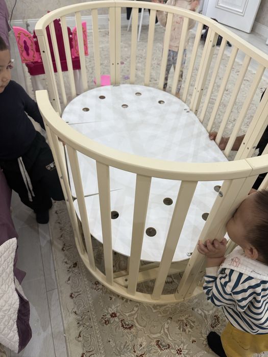 Манеж трансформер, круглый и овальный