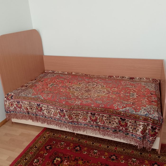 Кровать односпальная