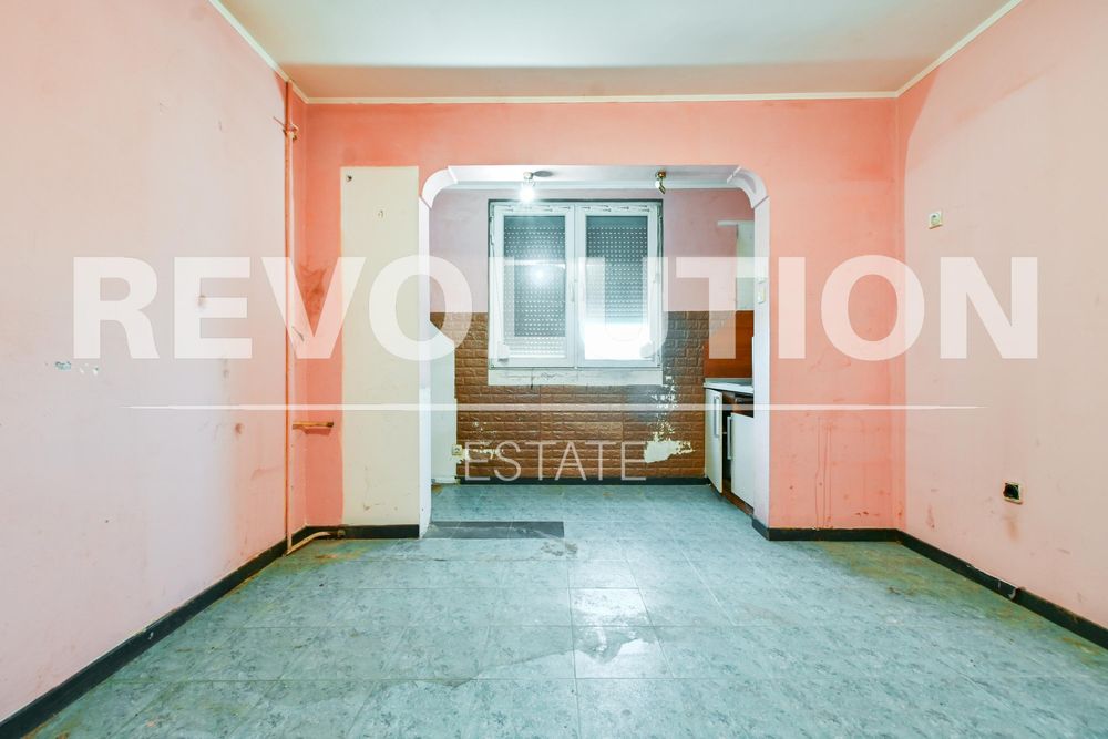 Продава се Двустаен апартамент в София, Надежда 1 - 70 кв.м за 2000 €/кв.м - Снимка #5