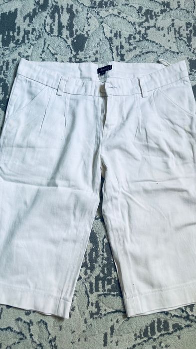 Белые юнисекс шорты