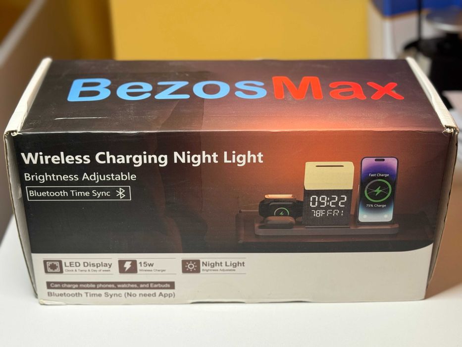 Безжично зарядно с нощна лампа и LED дисплей BezosMax