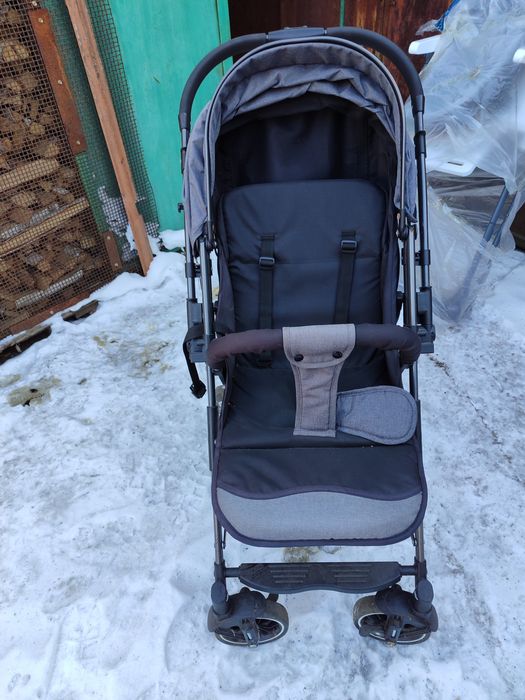 Продам прогулочную коляску