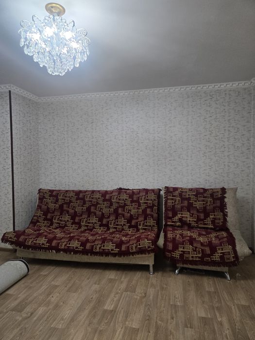 Срочно продам диван