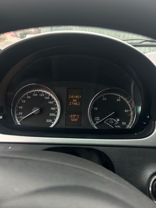 Vand Mercedes Viano pret in eur0