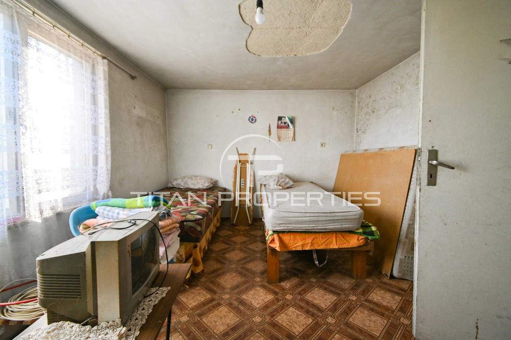 Продава се Къща в София, Димитър Миленков - 270 кв.м за 371 €/кв.м - Снимка #2