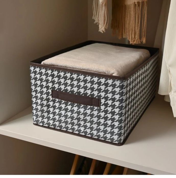 Organayzer kiyimla taxlash uchun