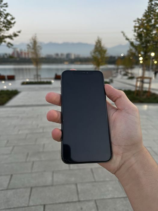 Продам айфон х 64гб