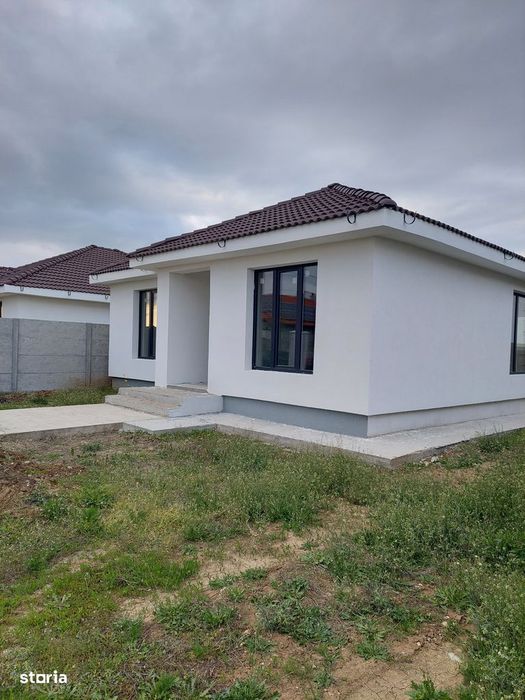 Sântandrei - casă împrejmuită, semifinisat avansat