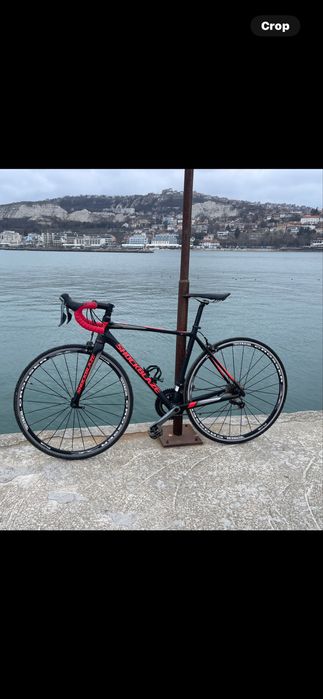 Шосеен велосипед Shockblaze