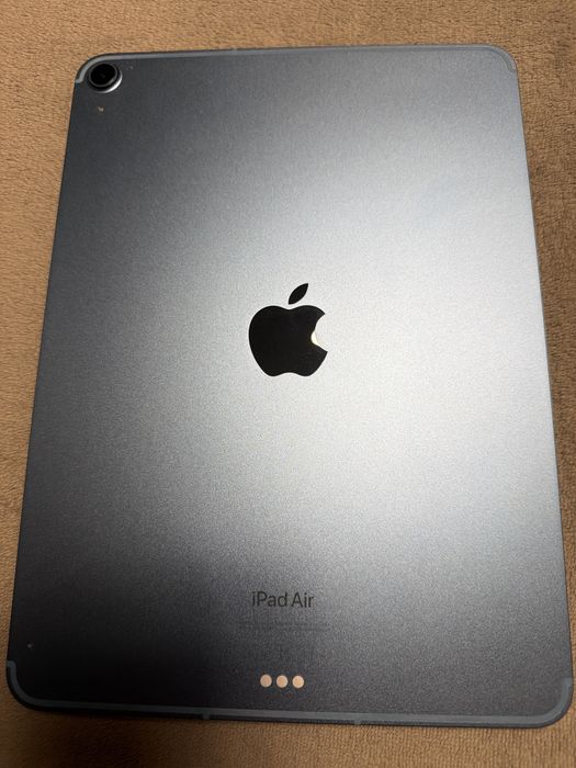 Apple ipad air generatia a 5 a 2022 TABLETA
