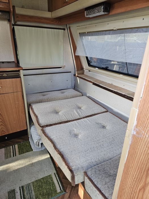 Каравана Hobby къмпинг Смокиня