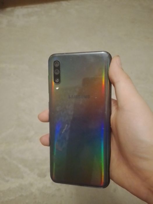 Отдам телефон бесплатно