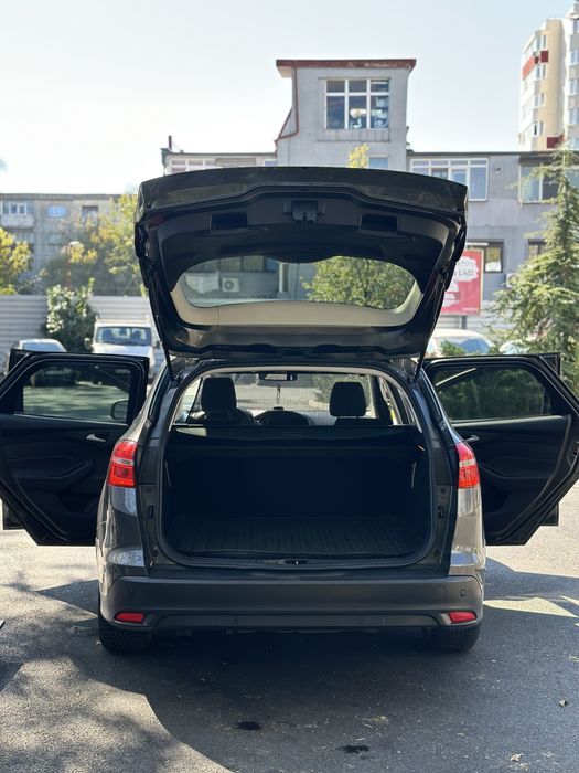 Vand Ford Focus 2015 Titanium FULL OPTIONS- 1.6 TDCI