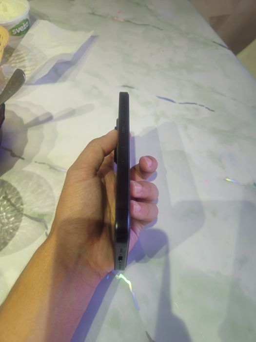 Продам Iphone 15 pro , 256 гб