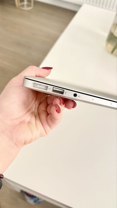 MacBook Air 13" Early 2015