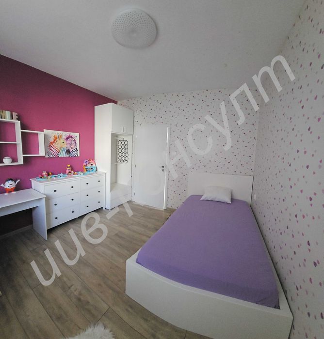 Продава се Тристаен апартамент в Велико Търново, Център - 70 кв.м за 1558 €/кв.м - Снимка #8